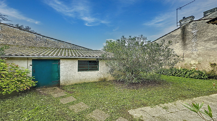 Ma-Cabane - Vente Maison CHATEAUBERNARD, 111 m²
