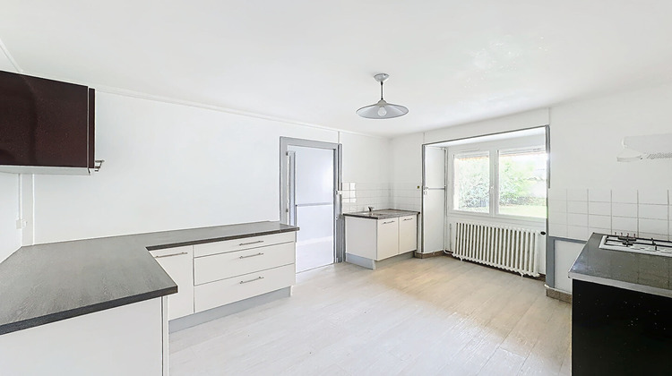 Ma-Cabane - Vente Maison CHATEAUBERNARD, 111 m²