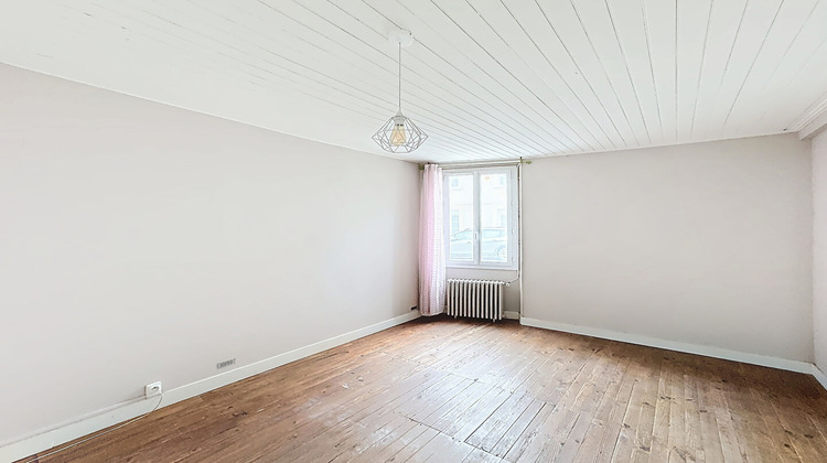 Ma-Cabane - Vente Maison CHATEAUBERNARD, 111 m²