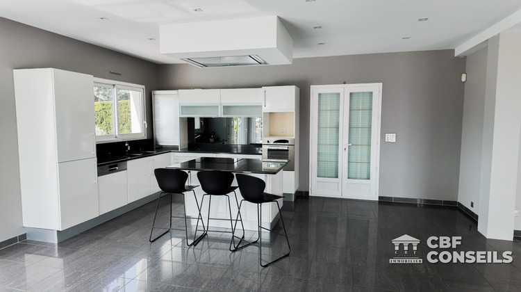 Ma-Cabane - Vente Maison Châteaugay, 250 m²