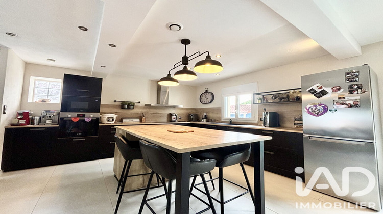 Ma-Cabane - Vente Maison Châteaugay, 123 m²