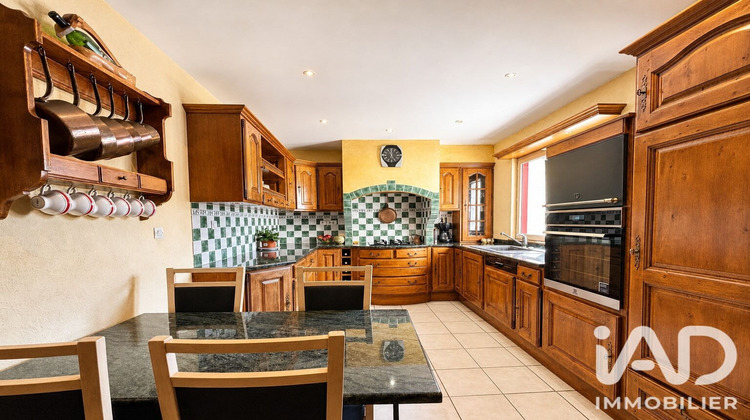 Ma-Cabane - Vente Maison Chateaugiron, 209 m²