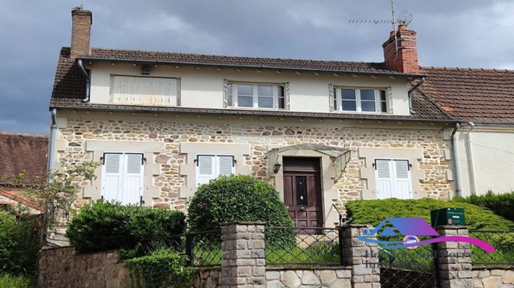 Ma-Cabane - Vente Maison Châteaumeillant, 103 m²