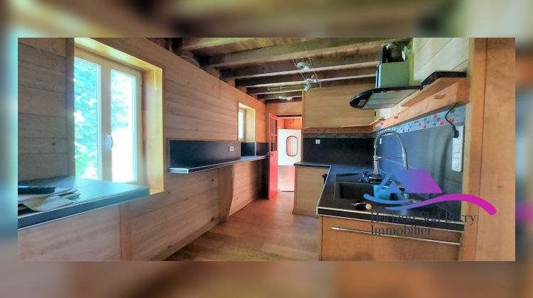 Ma-Cabane - Vente Maison Châteaumeillant, 107 m²