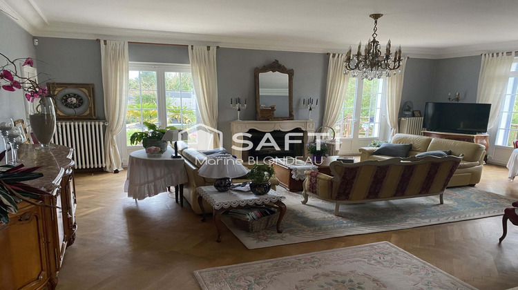 Ma-Cabane - Vente Maison Chateaumeillant, 357 m²