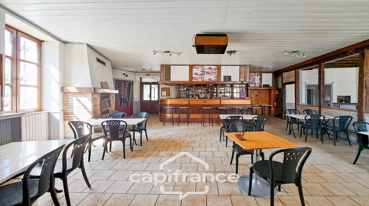Ma-Cabane - Vente Maison CHATEAUMEILLANT, 300 m²