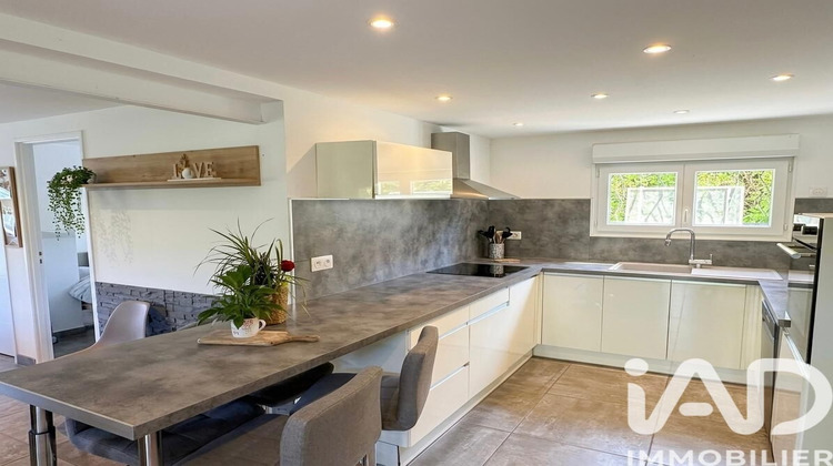 Ma-Cabane - Vente Maison Châteauneuf-du-Rhône, 183 m²