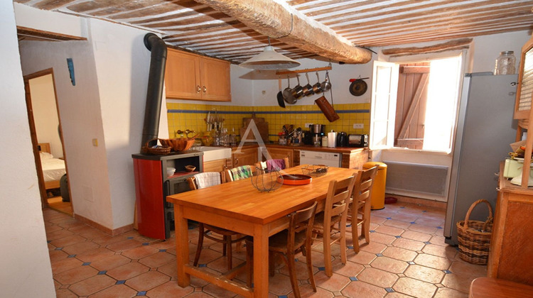 Ma-Cabane - Vente Maison CHATEAUNEUF-GRASSE, 96 m²