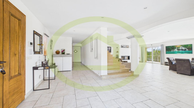 Ma-Cabane - Vente Maison CHATEAUNEUF GRASSE, 210 m²