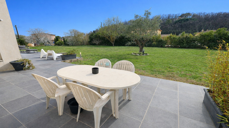 Ma-Cabane - Vente Maison CHATEAUNEUF-GRASSE, 160 m²