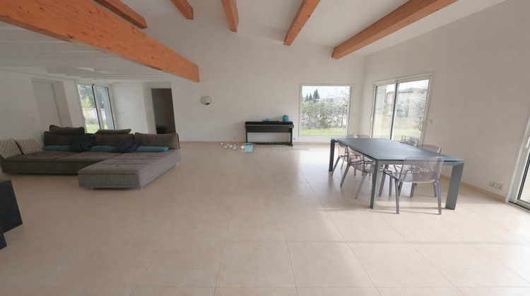 Ma-Cabane - Vente Maison CHATEAUNEUF-GRASSE, 160 m²