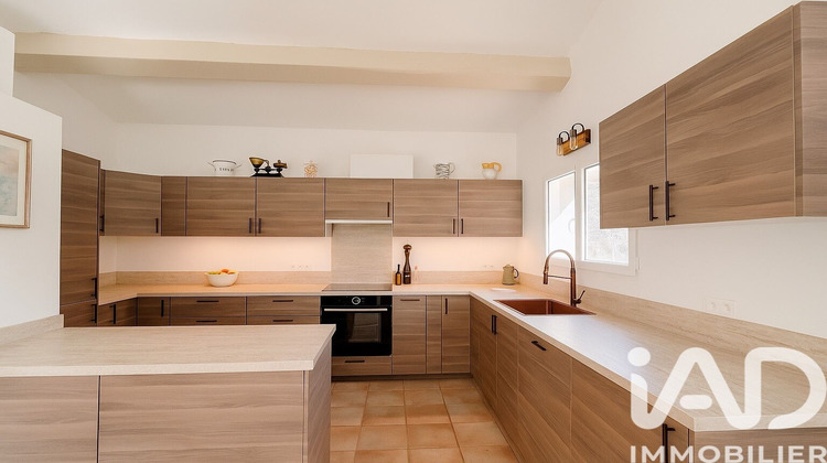 Ma-Cabane - Vente Maison Châteauneuf-Grasse, 63 m²