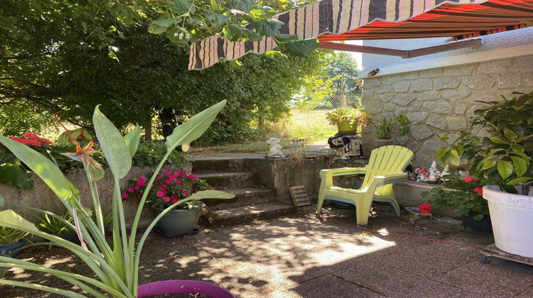 Ma-Cabane - Vente Maison Châteauneuf-la-Forêt, 75 m²