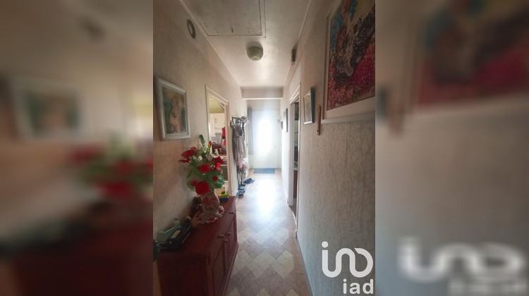 Ma-Cabane - Vente Maison Châteauneuf-la-Forêt, 63 m²