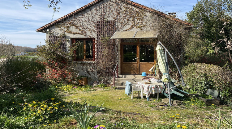Ma-Cabane - Vente Maison Châteauneuf-la-Forêt, 67 m²