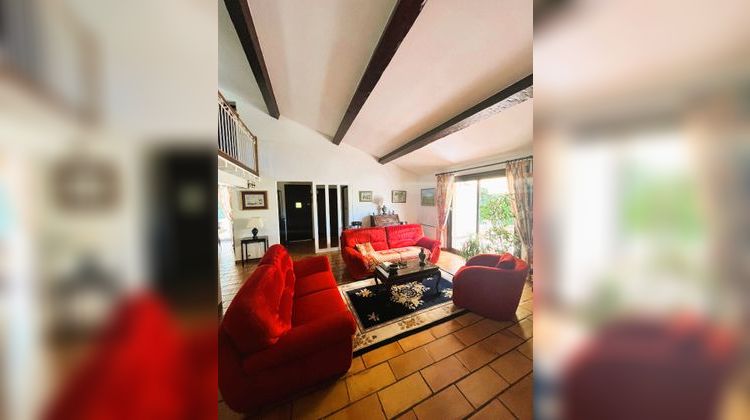 Ma-Cabane - Vente Maison CHATEAUNEUF-LE-ROUGE, 175 m²