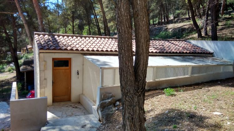 Ma-Cabane - Vente Maison Châteauneuf-le-Rouge, 135 m²