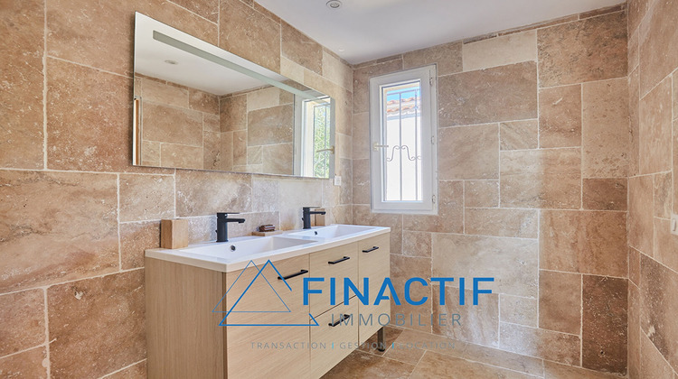 Ma-Cabane - Vente Maison CHATEAUNEUF-LE-ROUGE, 210 m²