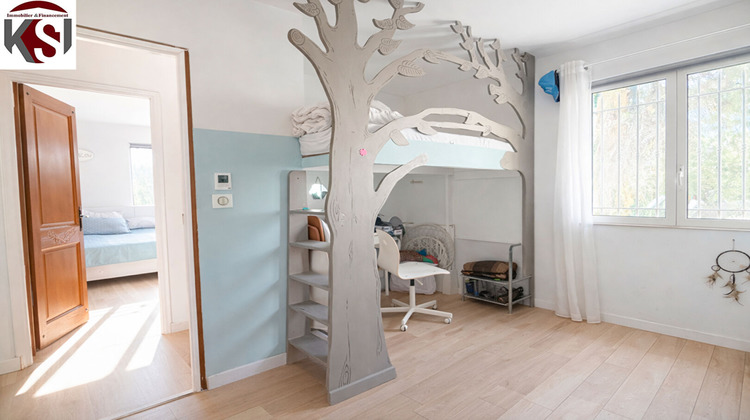 Ma-Cabane - Vente Maison CHATEAUNEUF-LE-ROUGE, 277 m²