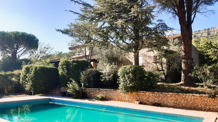 Ma-Cabane - Vente Maison CHATEAUNEUF-LE-ROUGE, 270 m²