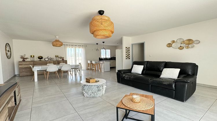 Ma-Cabane - Vente Maison CHATEAUNEUF-LES-MARTIGUES, 130 m²