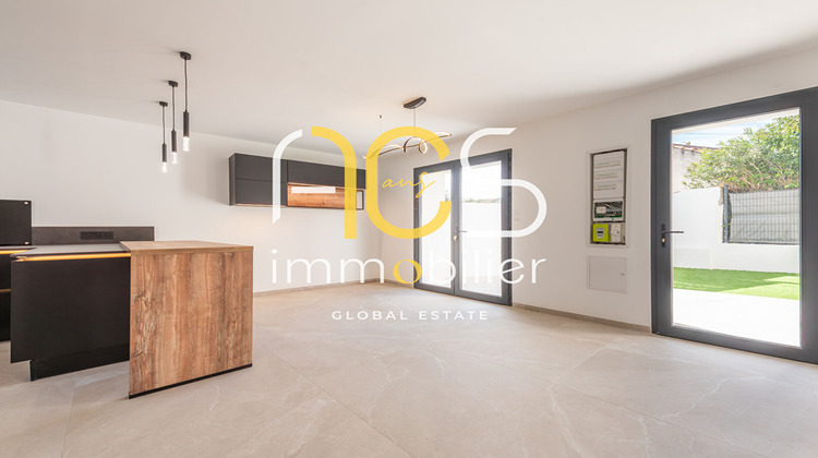 Ma-Cabane - Vente Maison CHATEAUNEUF-LES-MARTIGUES, 100 m²