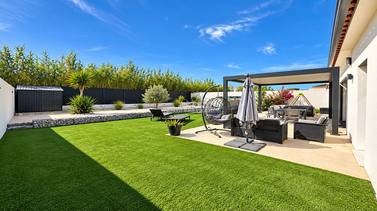 Ma-Cabane - Vente Maison CHATEAUNEUF-LES-MARTIGUES, 104 m²