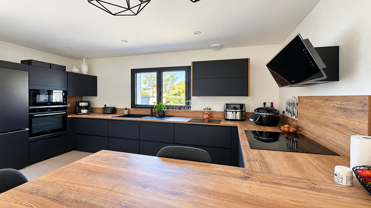 Ma-Cabane - Vente Maison CHATEAUNEUF-LES-MARTIGUES, 104 m²