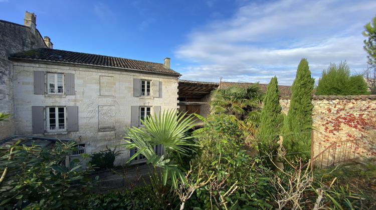 Ma-Cabane - Vente Maison Châteauneuf-sur-Charente, 229 m²