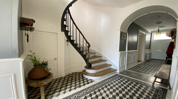 Ma-Cabane - Vente Maison Châteauneuf-sur-Charente, 302 m²