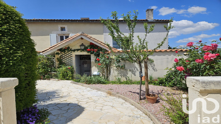 Ma-Cabane - Vente Maison Châteauneuf-sur-Charente, 150 m²