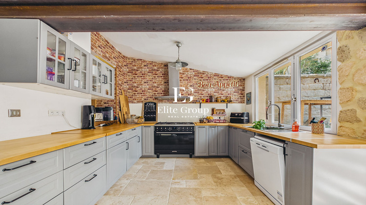 Ma-Cabane - Vente Maison CHATEAUNEUF-SUR-CHARENTE, 196 m²