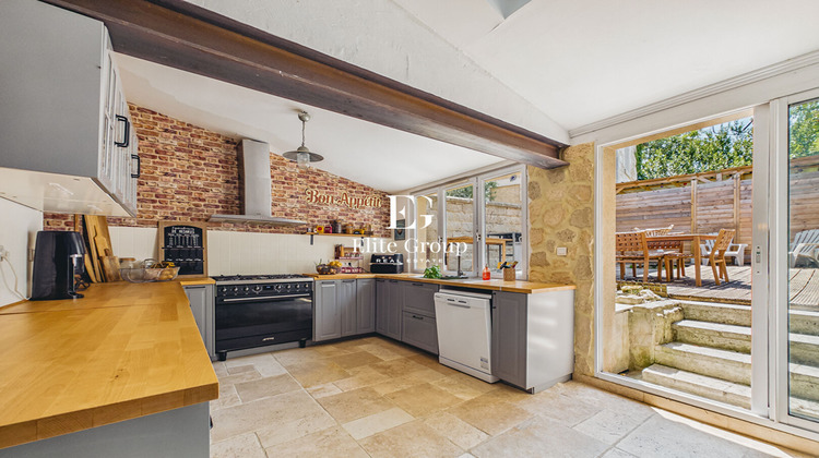Ma-Cabane - Vente Maison CHATEAUNEUF-SUR-CHARENTE, 196 m²