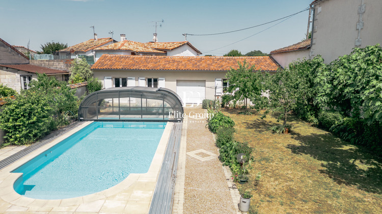Ma-Cabane - Vente Maison CHATEAUNEUF-SUR-CHARENTE, 265 m²