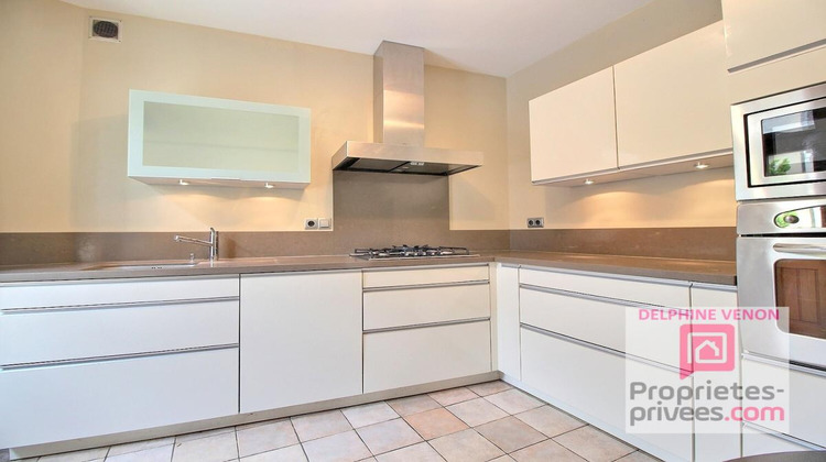 Ma-Cabane - Vente Maison CHATEAUNEUF SUR LOIRE, 200 m²