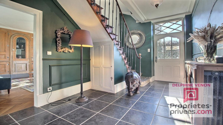 Ma-Cabane - Vente Maison CHATEAUNEUF SUR LOIRE, 280 m²