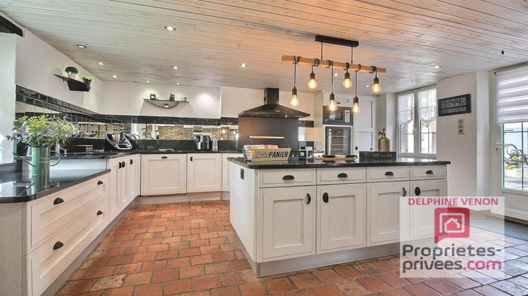 Ma-Cabane - Vente Maison CHATEAUNEUF SUR LOIRE, 231 m²