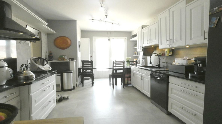 Ma-Cabane - Vente Maison Châteauneuf-sur-Loire, 219 m²