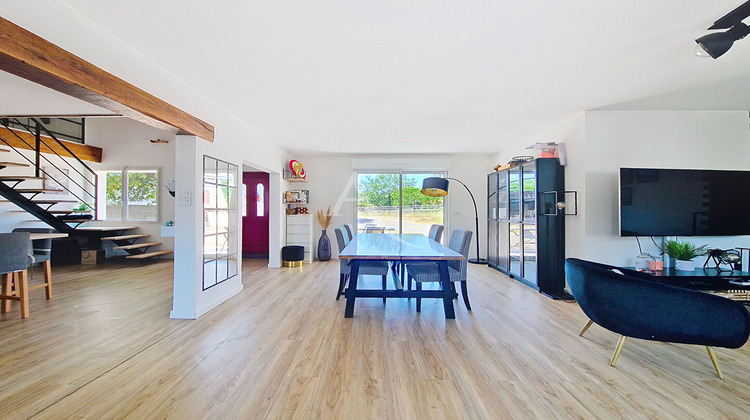 Ma-Cabane - Vente Maison CHATEAUNEUF-SUR-SARTHE, 130 m²