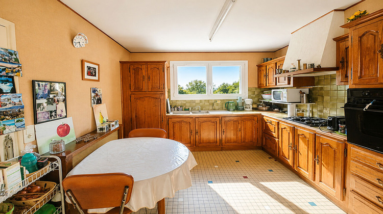 Ma-Cabane - Vente Maison CHATEAUNEUF-SUR-SARTHE, 137 m²