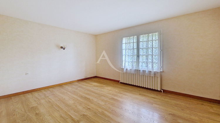 Ma-Cabane - Vente Maison CHATEAUNEUF-SUR-SARTHE, 95 m²