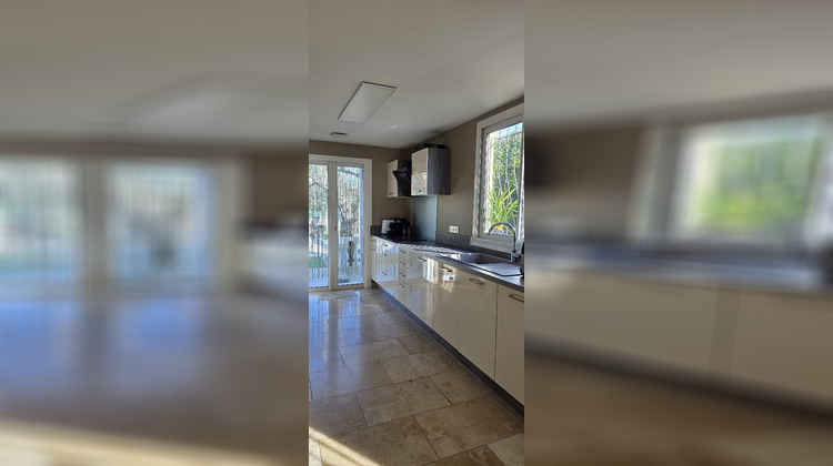 Ma-Cabane - Vente Maison CHATEAUNEUF VILLEVIEILLE, 73 m²