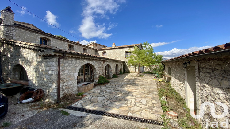 Ma-Cabane - Vente Maison Châteauneuf-Villevieille, 332 m²