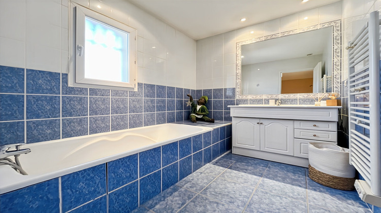 Ma-Cabane - Vente Maison CHATEAURENARD, 128 m²