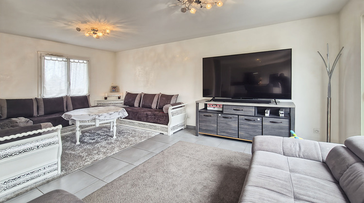 Ma-Cabane - Vente Maison CHATEAURENARD, 111 m²