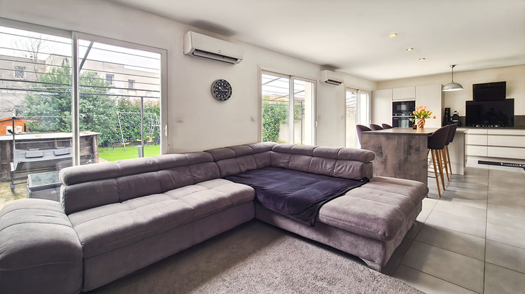 Ma-Cabane - Vente Maison CHATEAURENARD, 111 m²