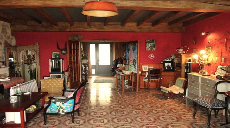 Ma-Cabane - Vente Maison CHATEL-MONTAGNE, 250 m²