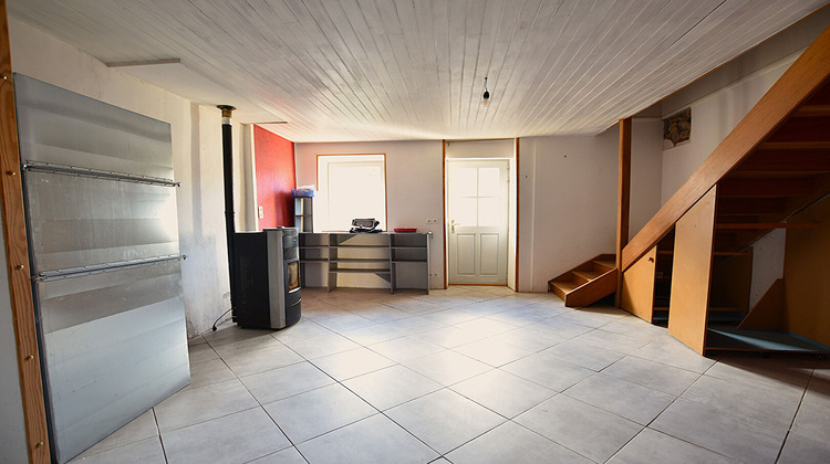 Ma-Cabane - Vente Maison CHATEL-MONTAGNE, 268 m²