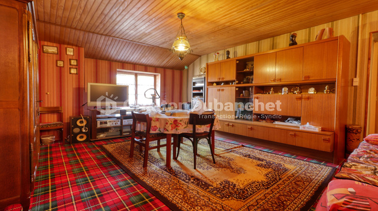 Ma-Cabane - Vente Maison CHATEL-MONTAGNE, 146 m²