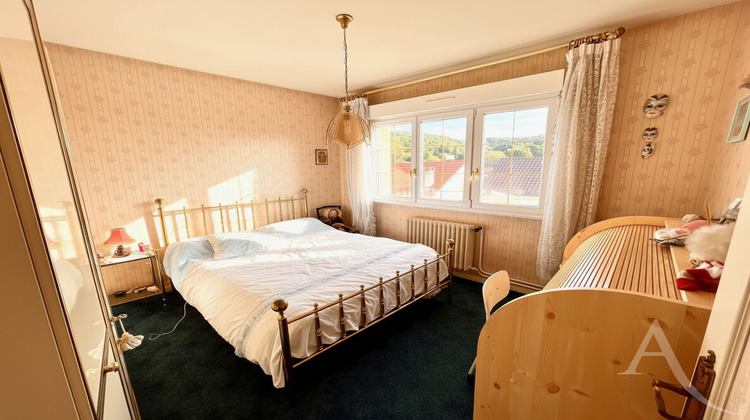 Ma-Cabane - Vente Maison CHATEL-SAINT-GERMAIN, 81 m²